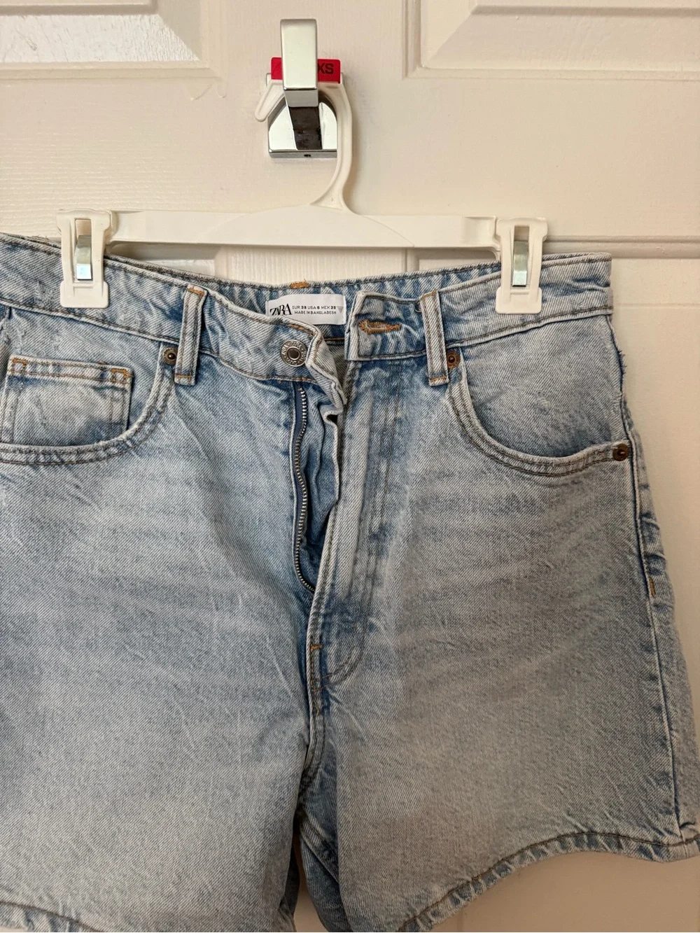 Zara casual light